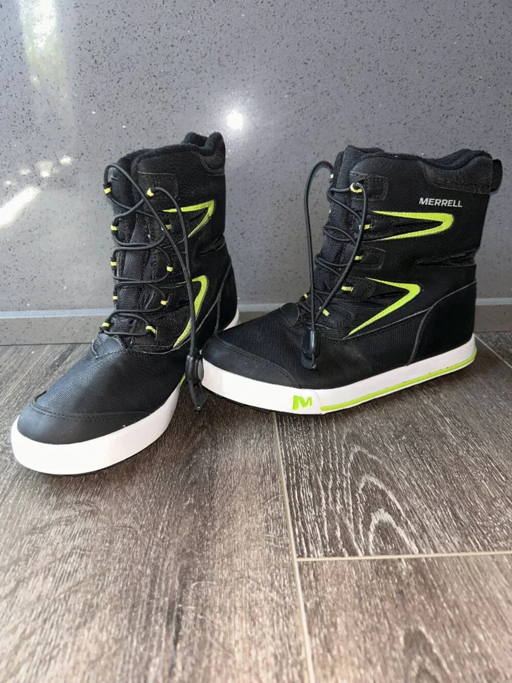 Merrell Youth/Women Snow Bank 3.0 Waterproof Boots Black/Lime Green Size 6M